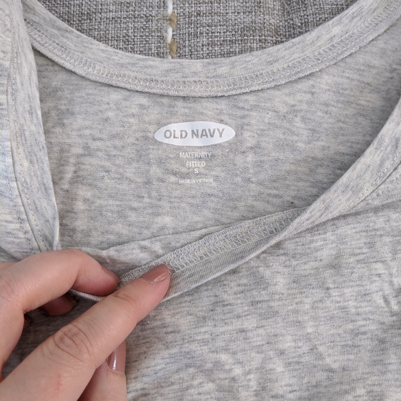 Casual maternity top - Picture 2 of 2